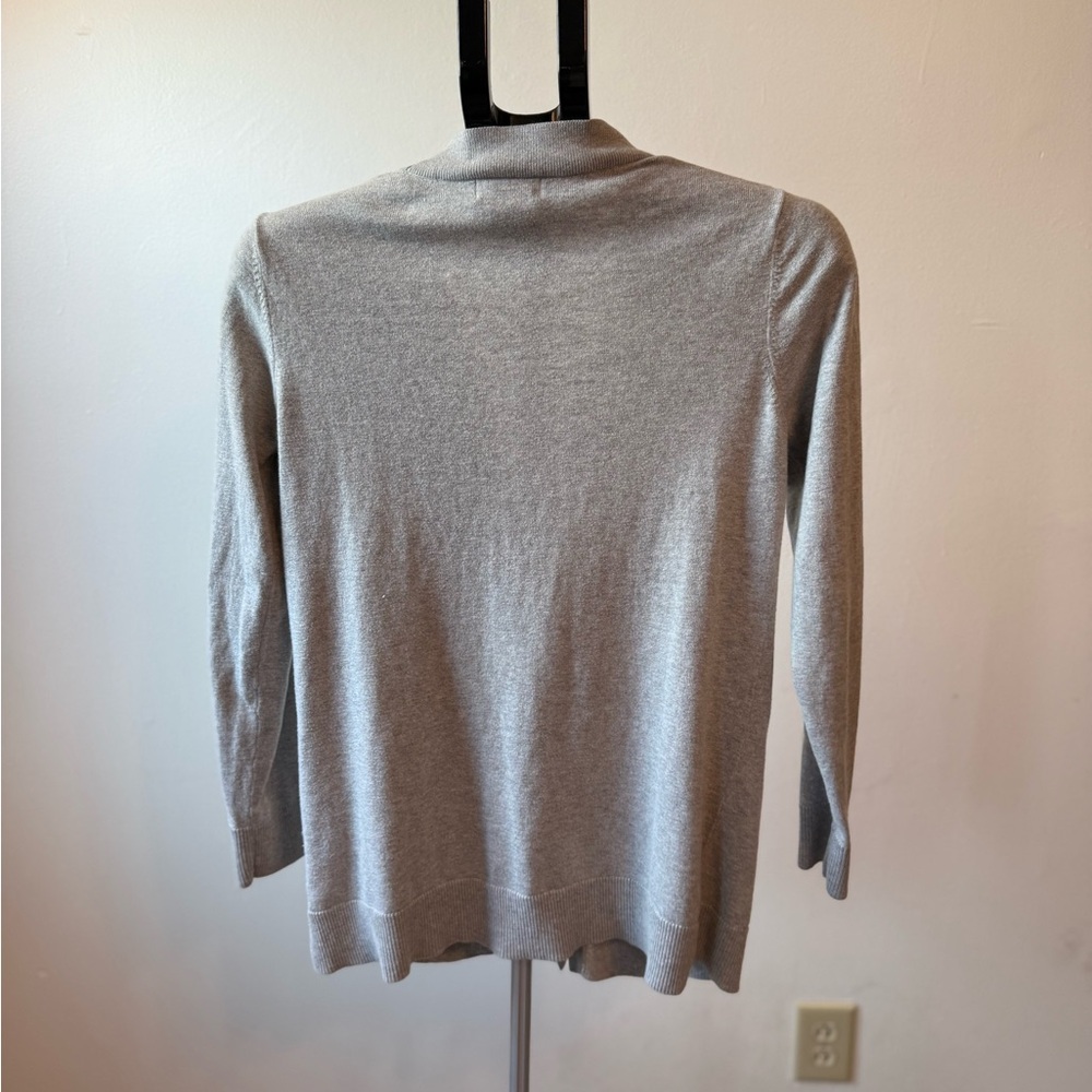 Eddie‎ Bauer Gray Women's Cardigan Sweater - Picture 2 of 4